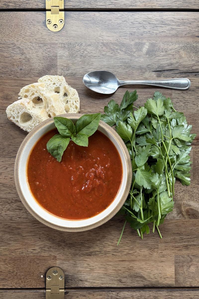 Sara's Own Basil-Tomato Sauce
